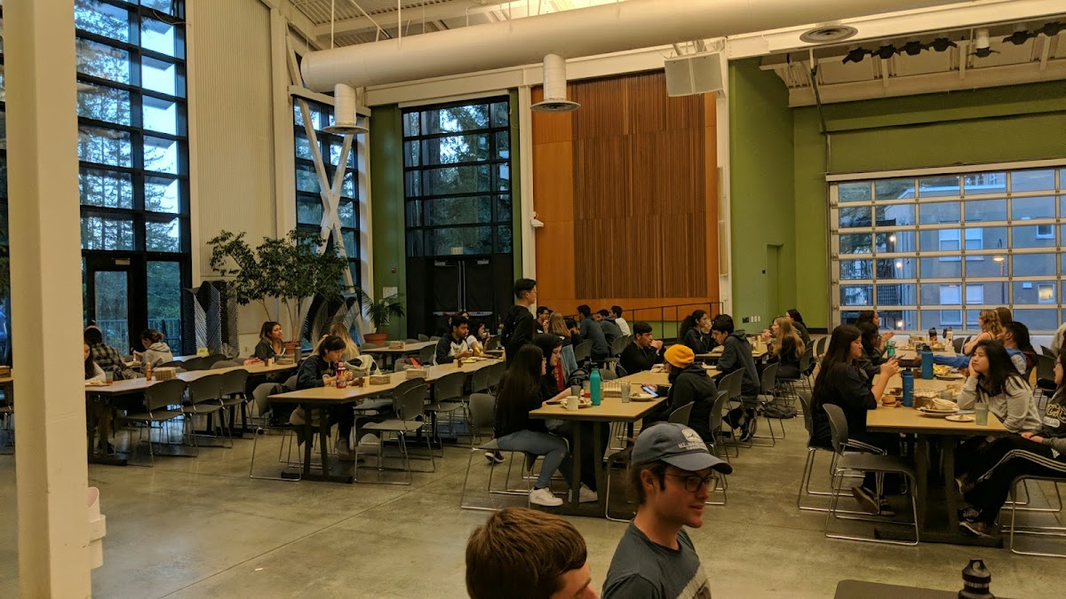 College Nine and John R. Lewis Dining Hall interior