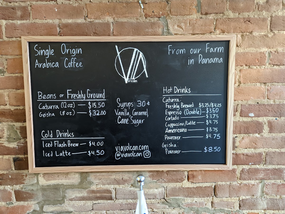 Via Volcan Coffee interior