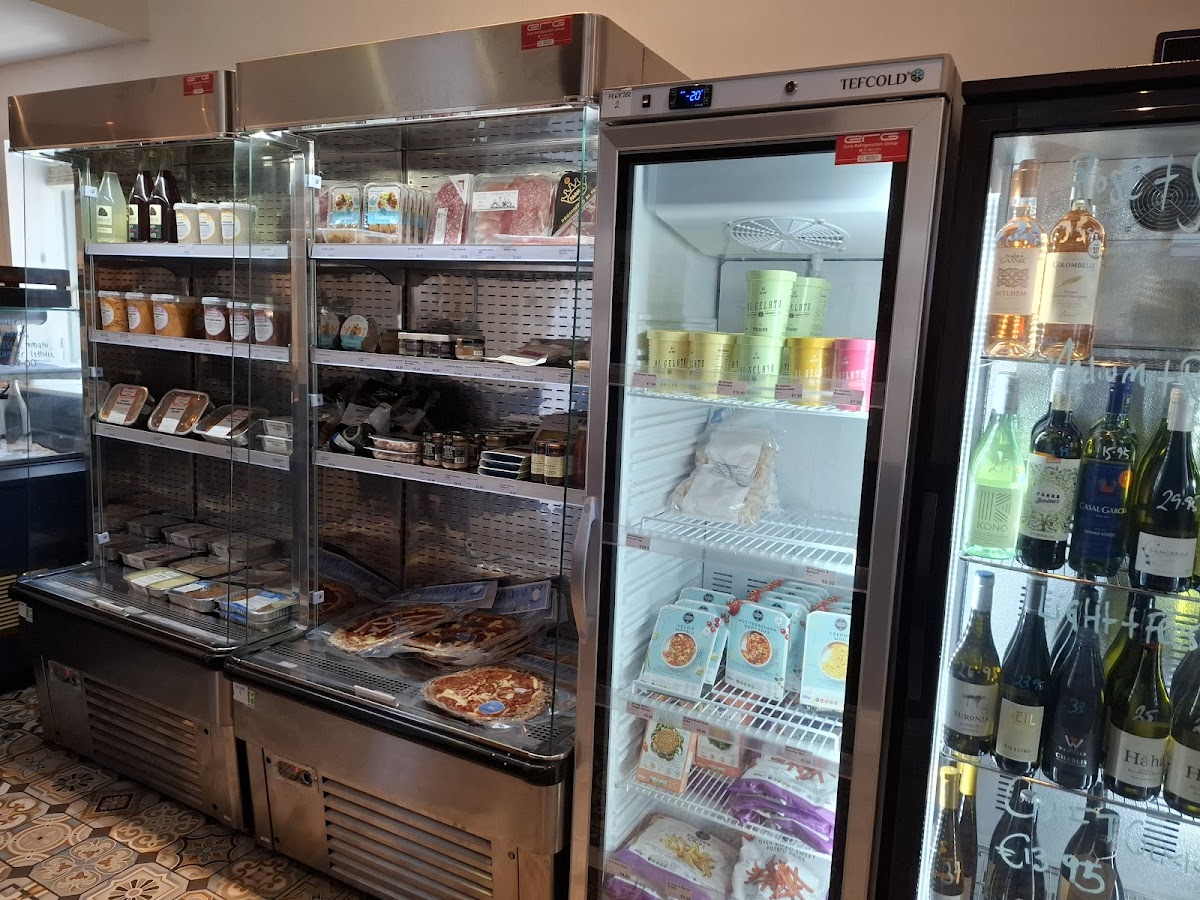 ElmPark Cafe & Store interior