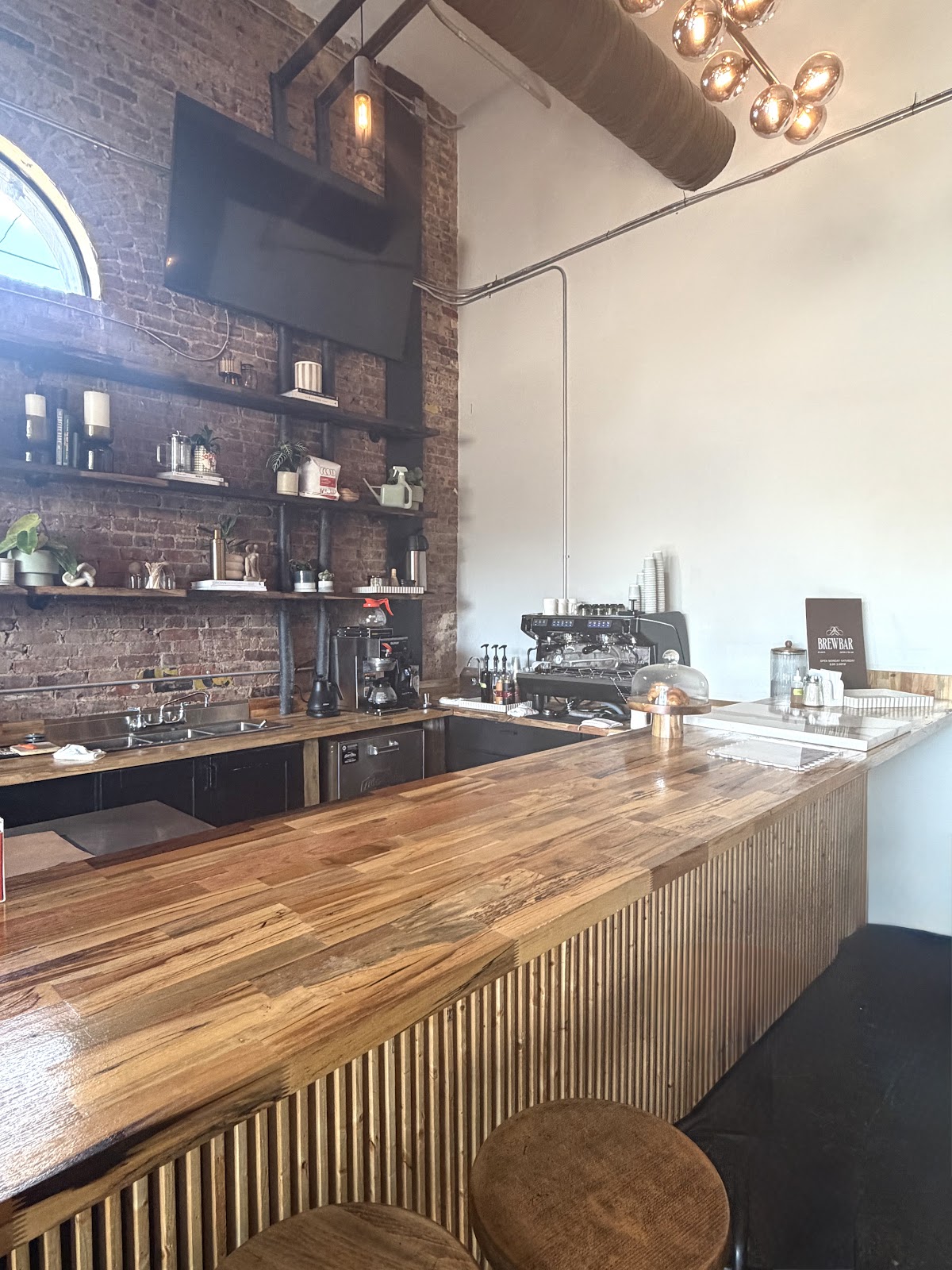 Brew Coffee and Tea Bar interior