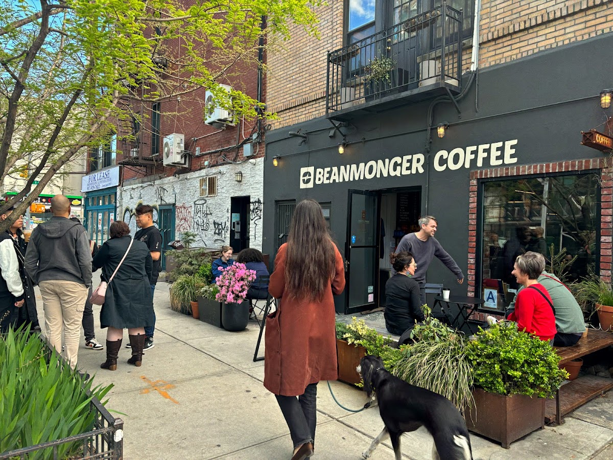 Beanmonger Coffee interior