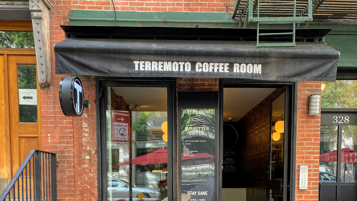 Terremoto Coffee interior