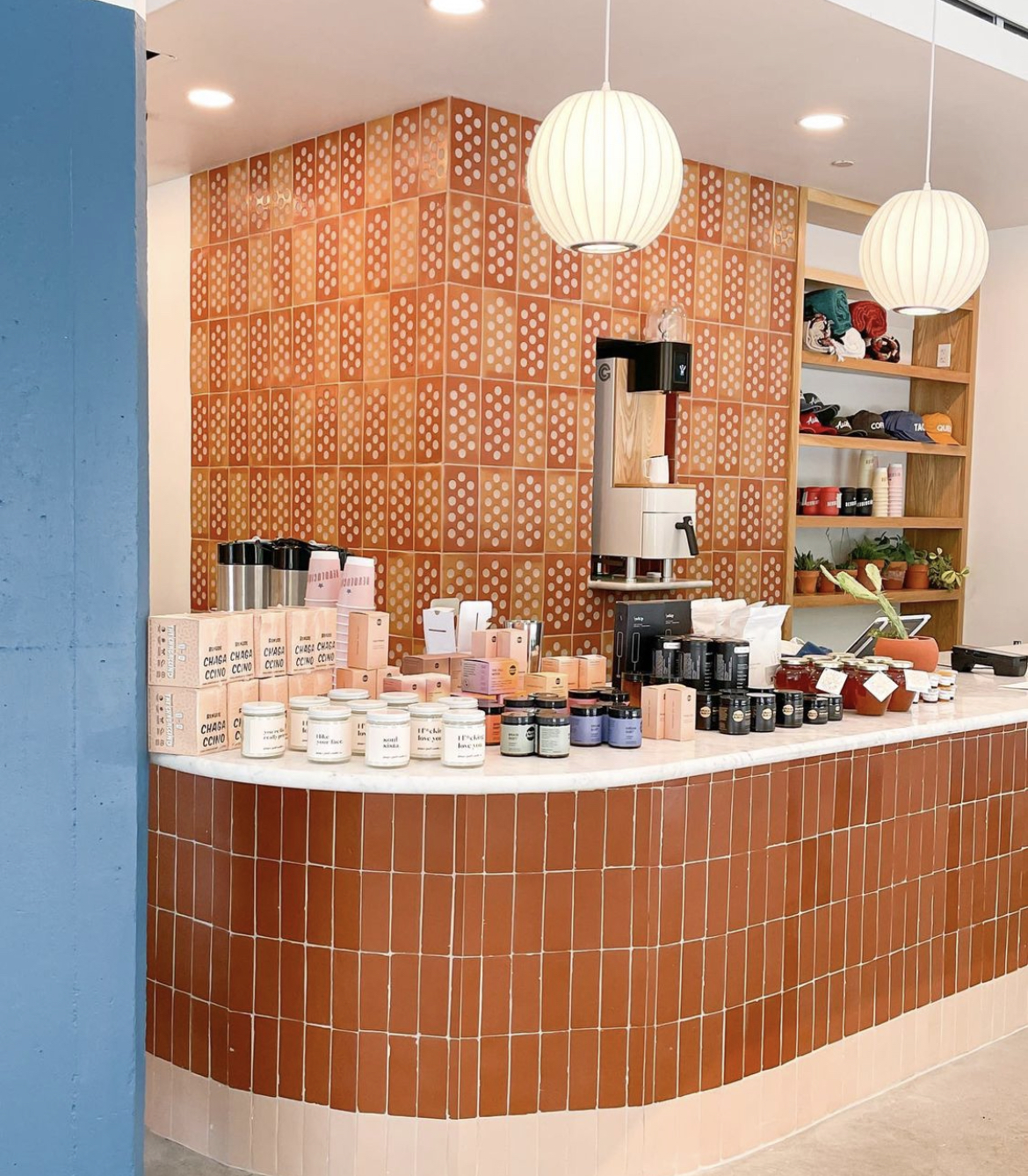 Revolucion Coffee + Juice interior