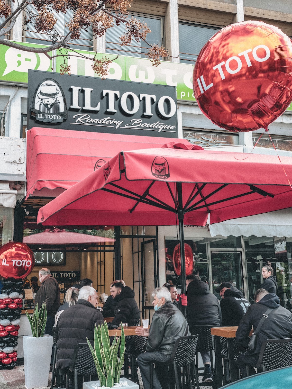 Il Toto interior