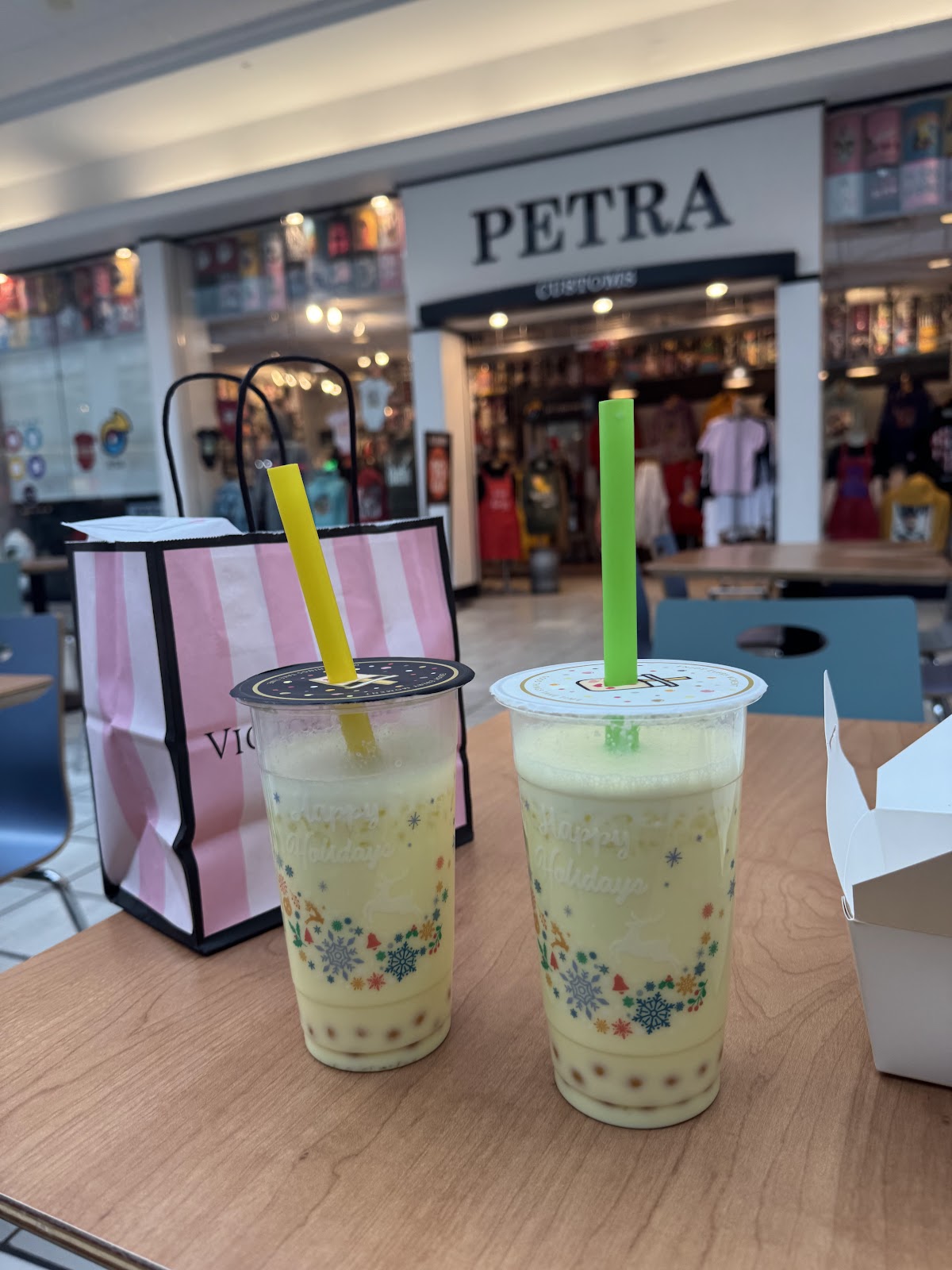 Boba in the Maine Mall interior