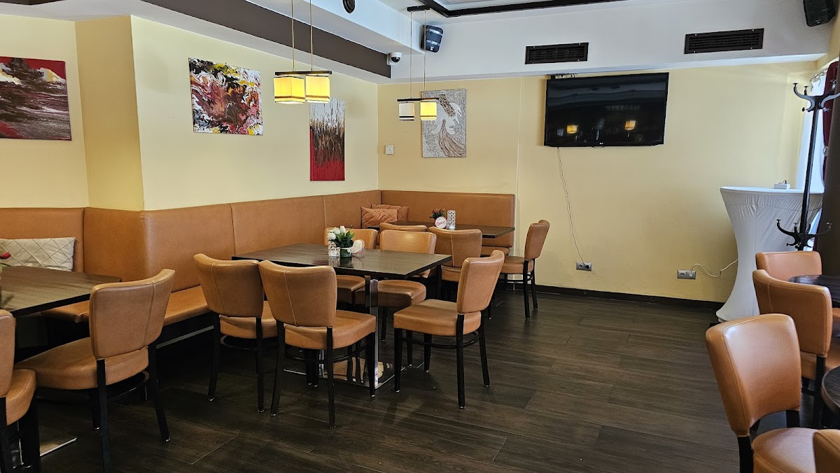 Cafe Gloria interior