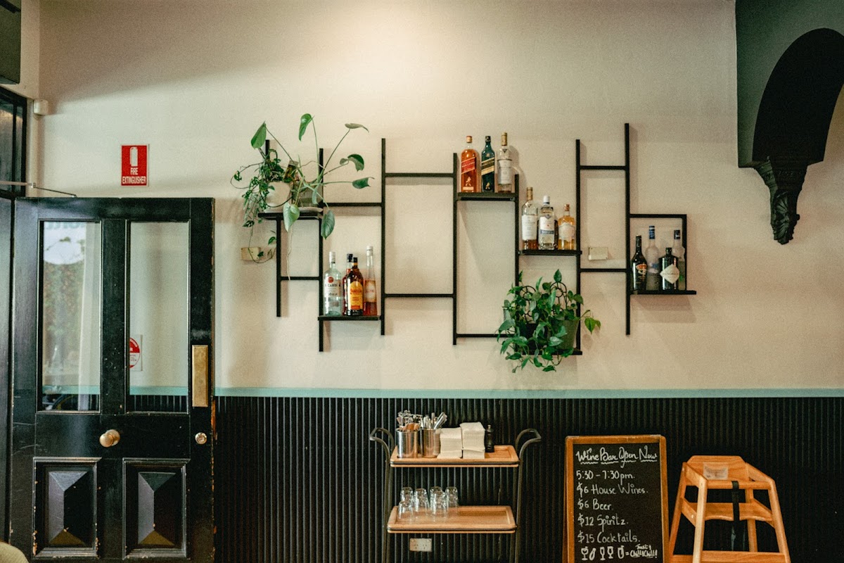 Monti Food and Wine interior