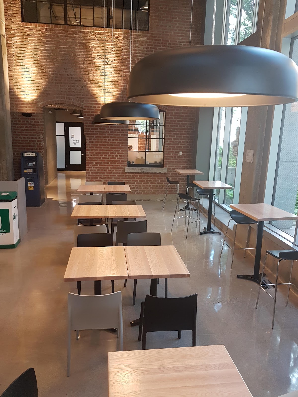 Mokafe interior