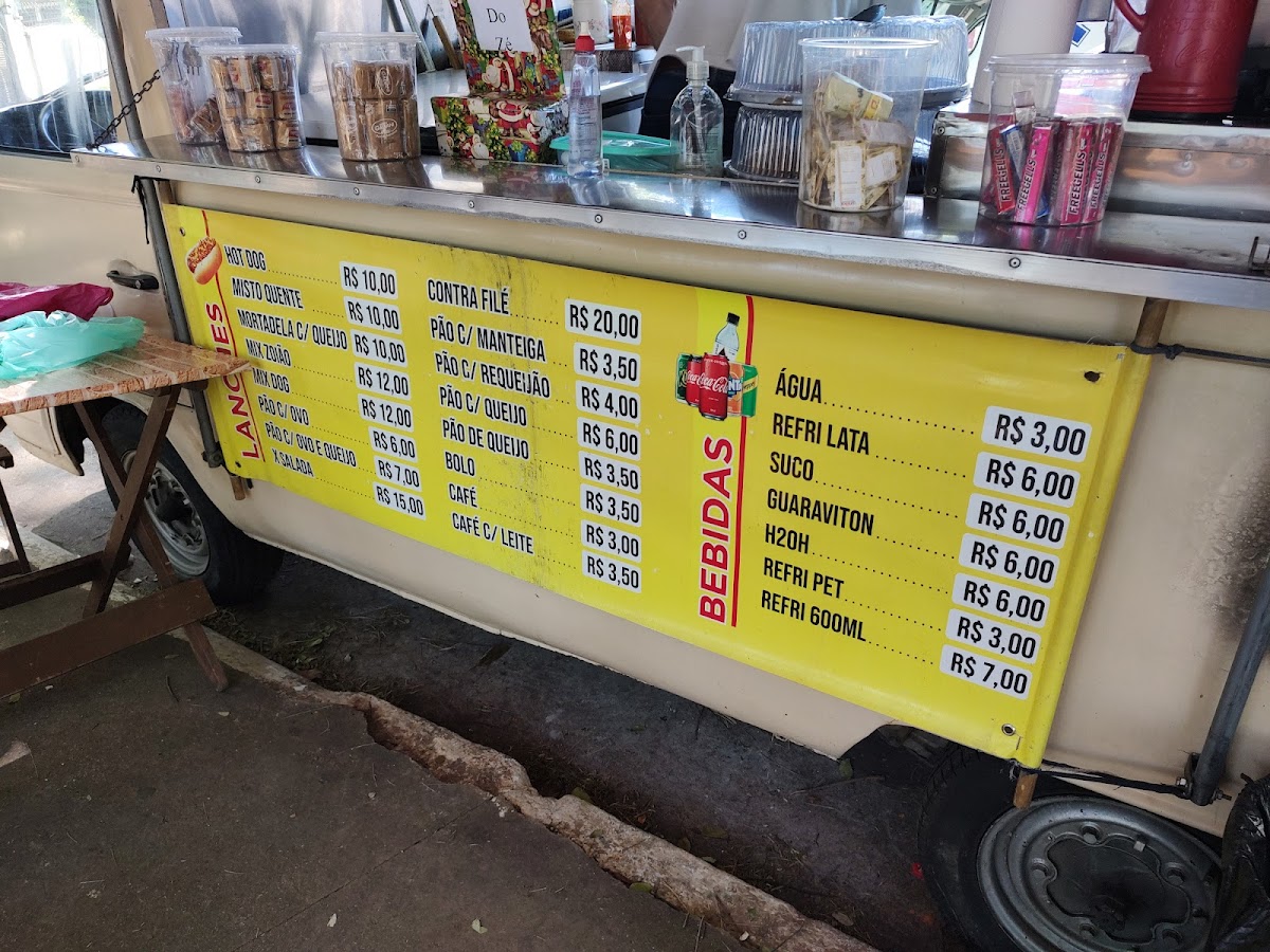 Lanche na kombi interior
