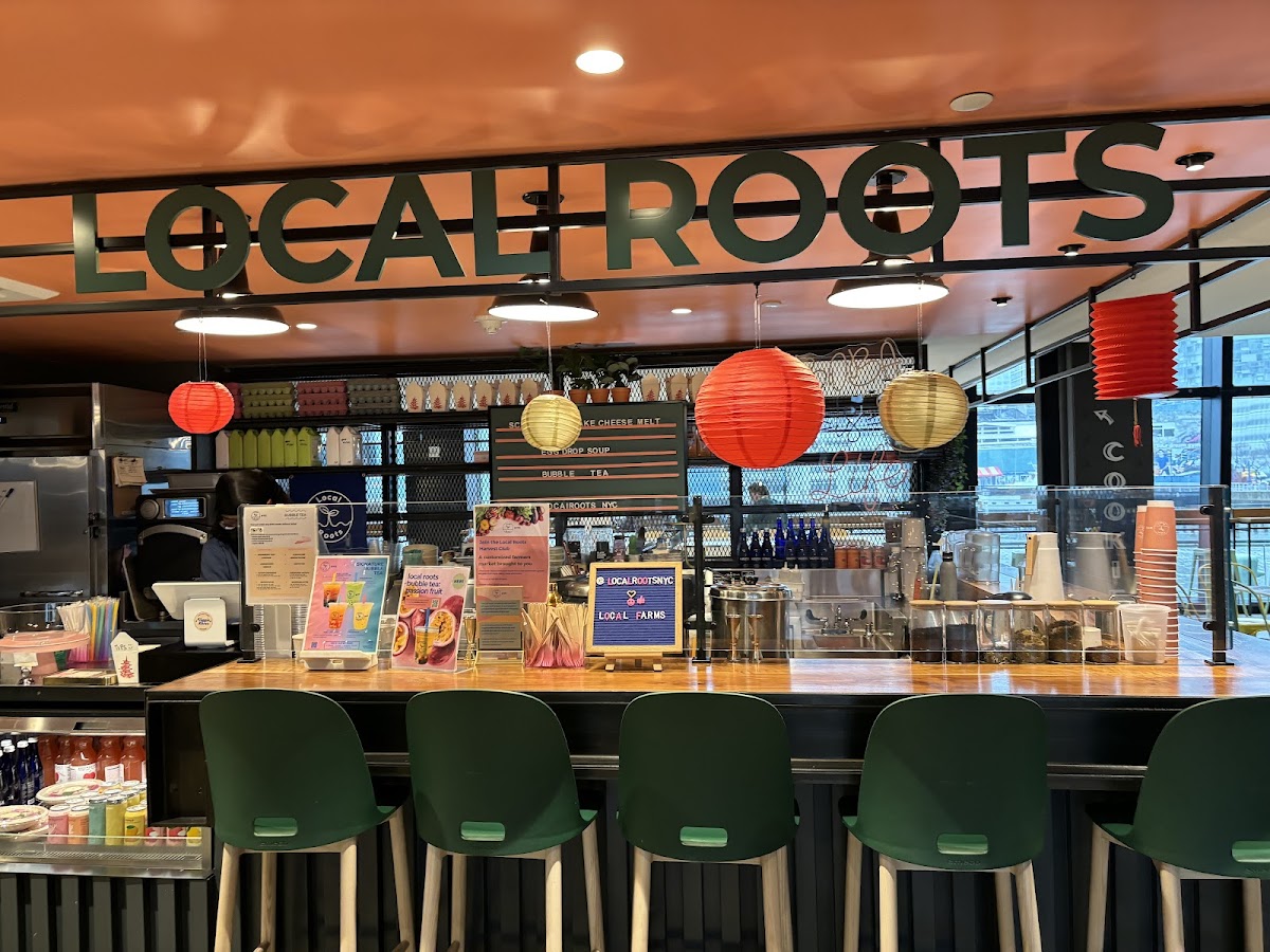 Local Roots Bubble Tea interior