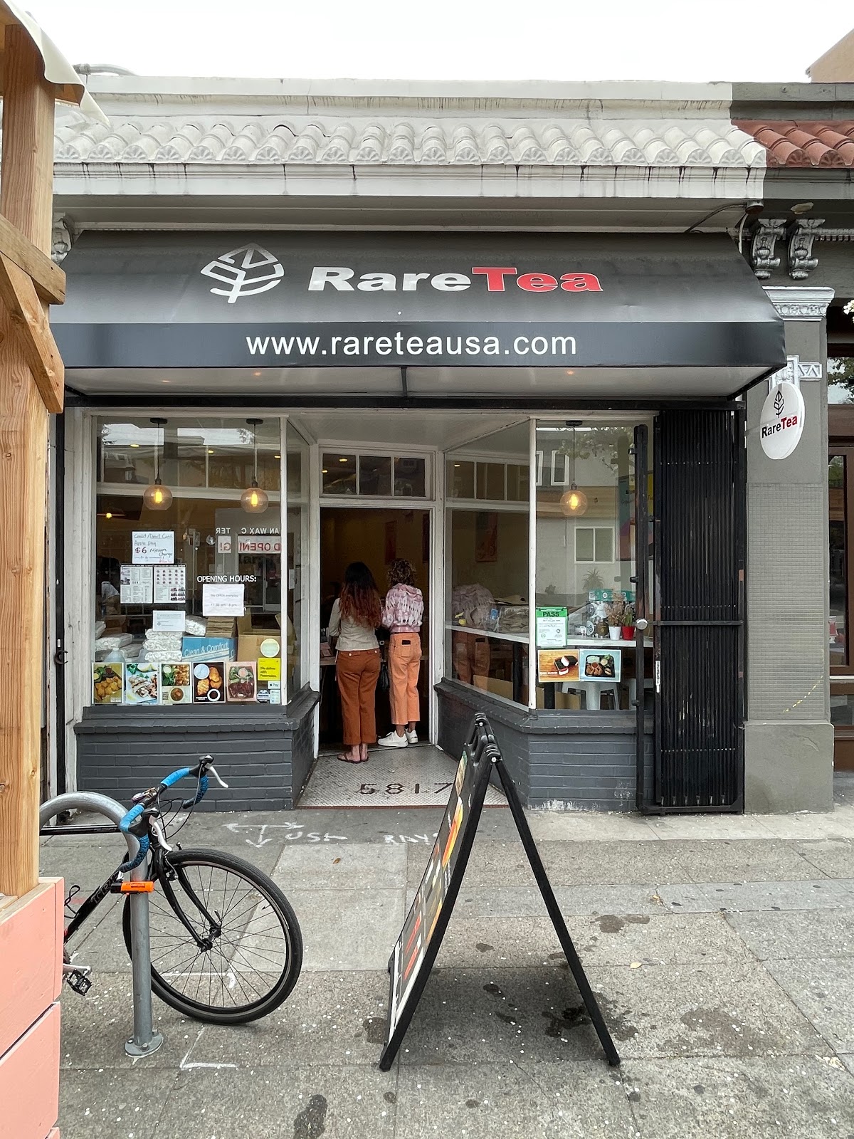 RareTea Oakland interior