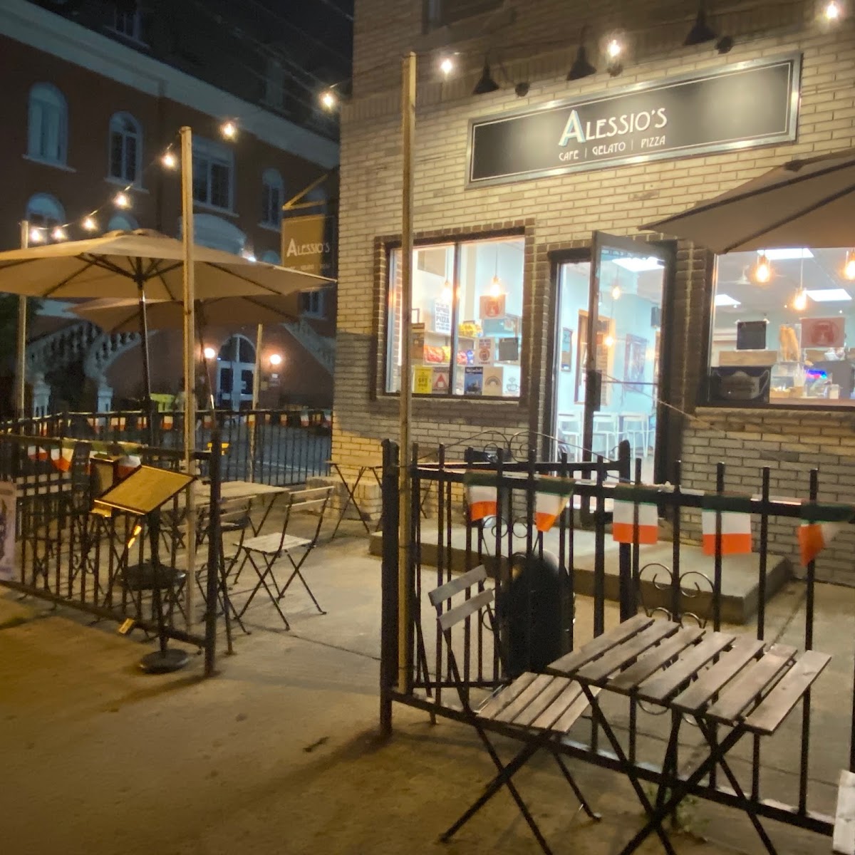 Alessio's Cafe interior