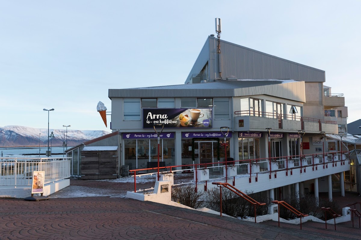 Photo of Arna Ís og Kaffi