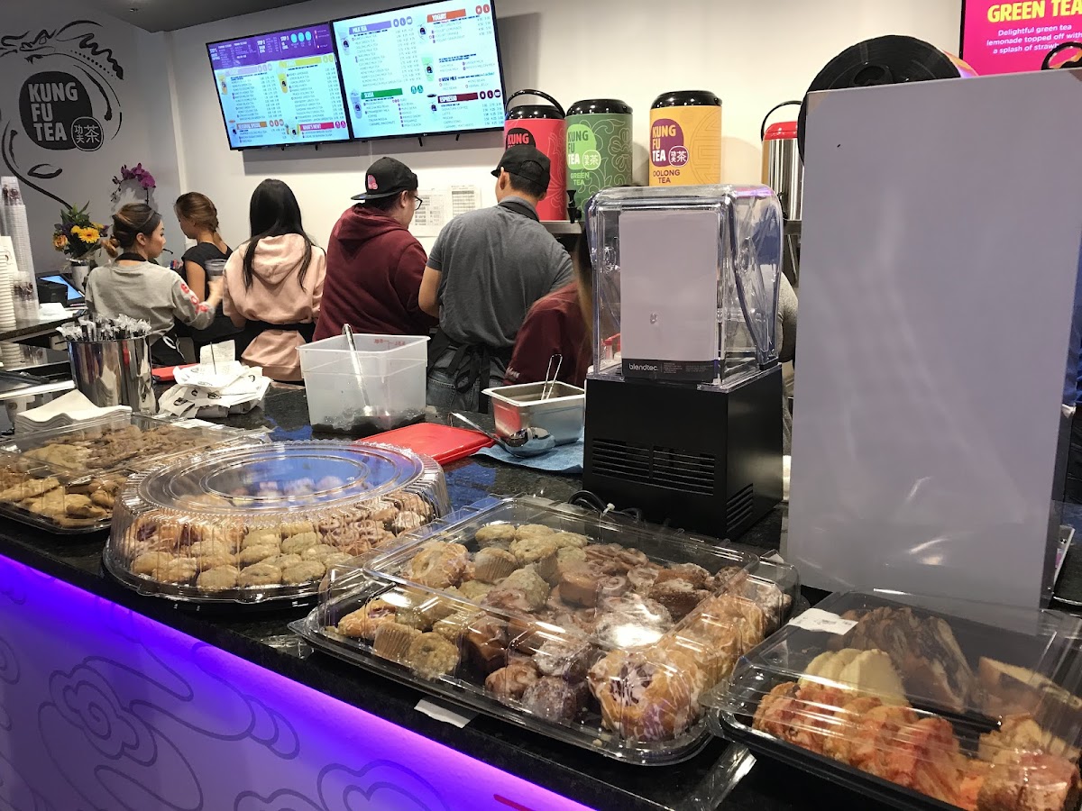 Kung Fu Tea interior