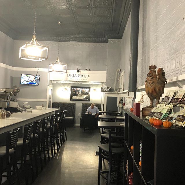 Deja Brew interior