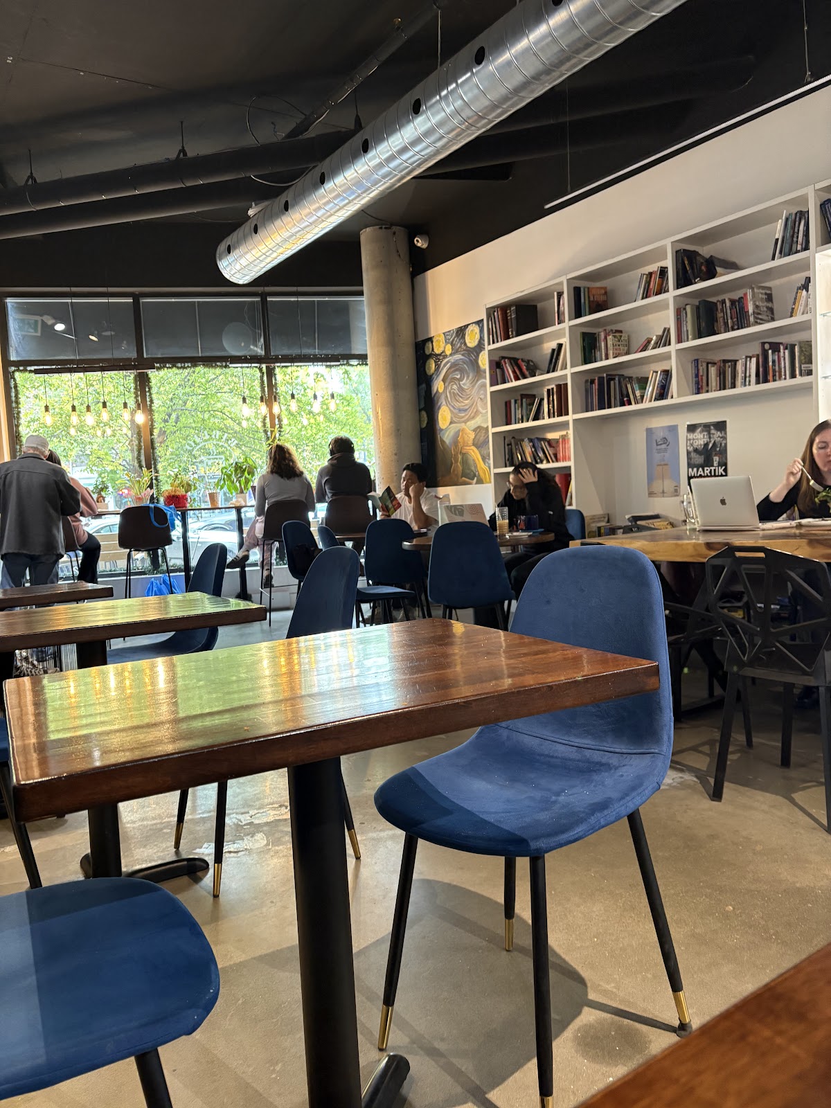Biblio Cafe interior