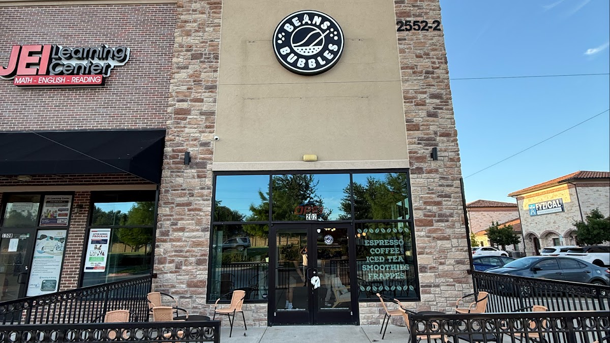 Beans and Bubbles Coffee interior