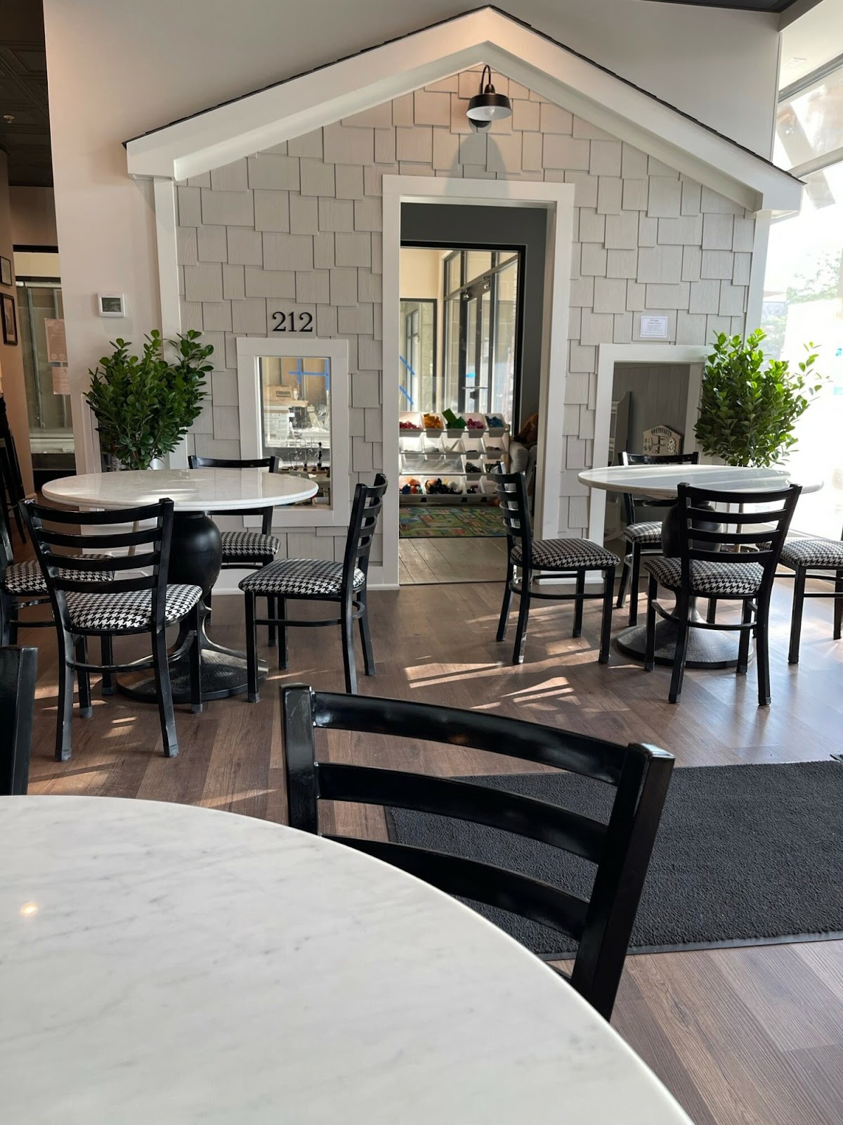 Fort Thomas Coffee interior