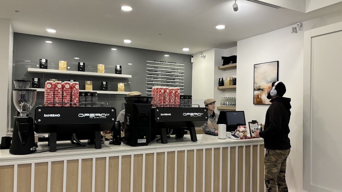Dāku Coffee Monument interior