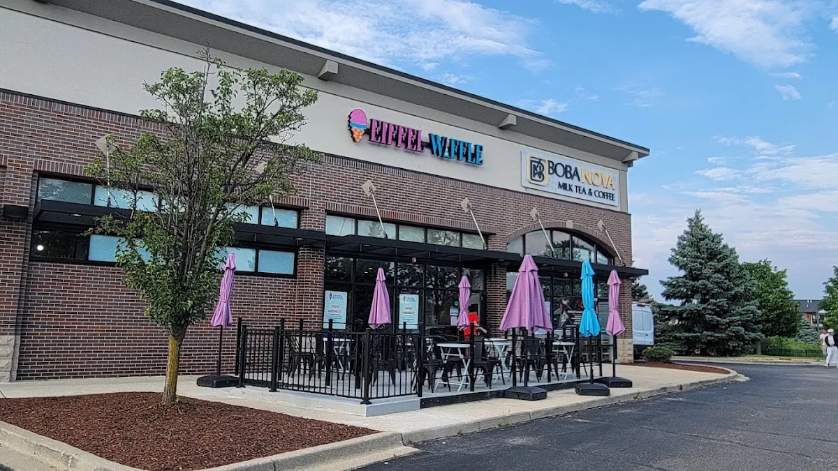 Eiffel Waffle Bolingbrook interior
