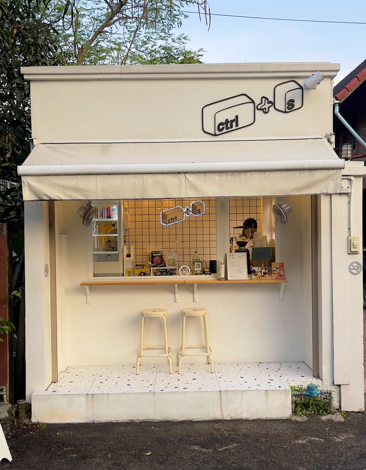 Ctrl S Cafe Coffee and Bakery interior