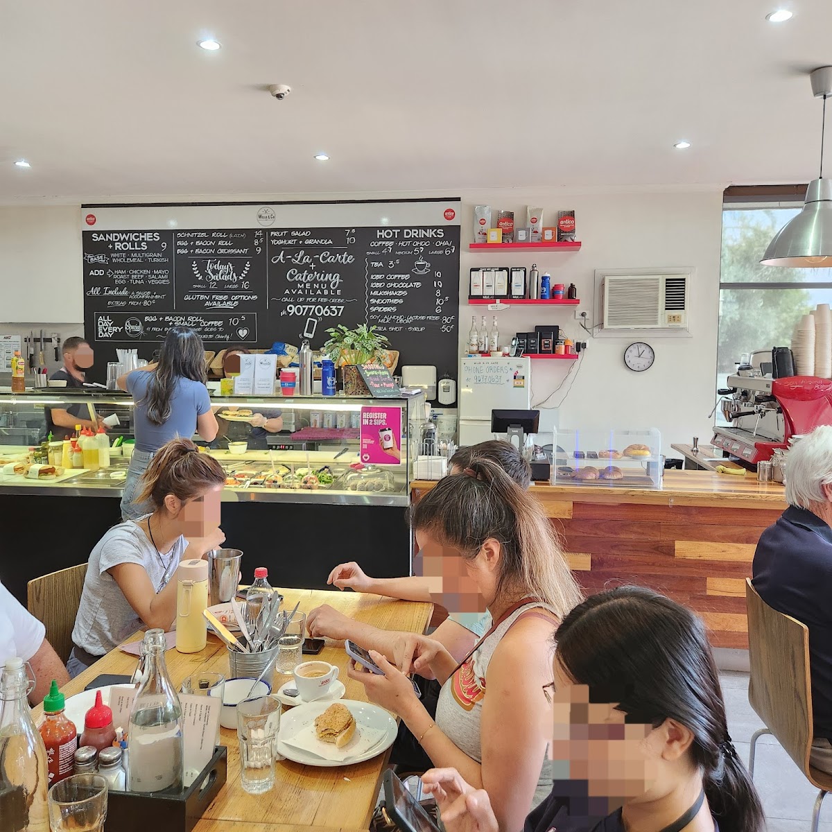 Willo and Co Cafe interior