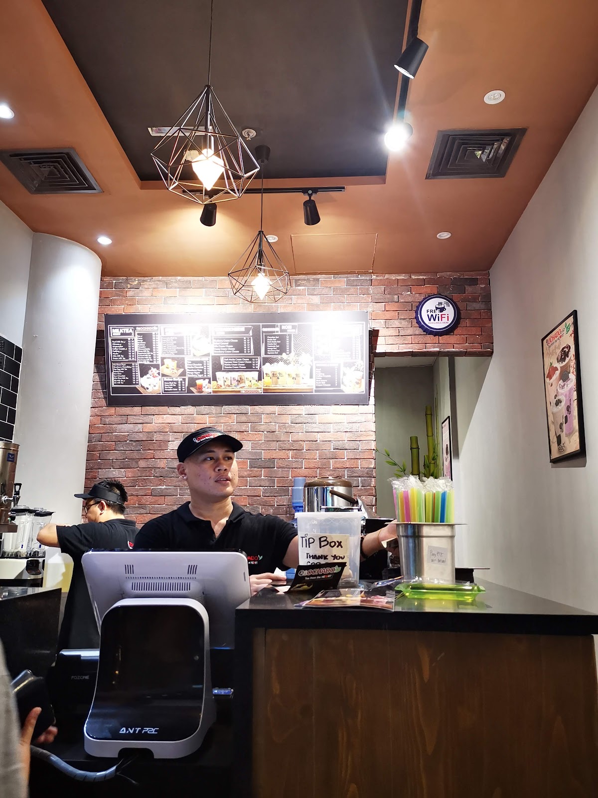 Ochado Satwa interior