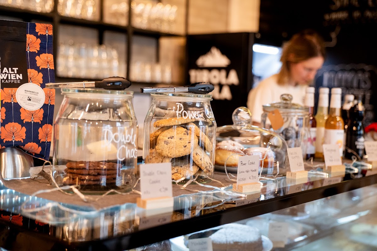 Mamas Café interior