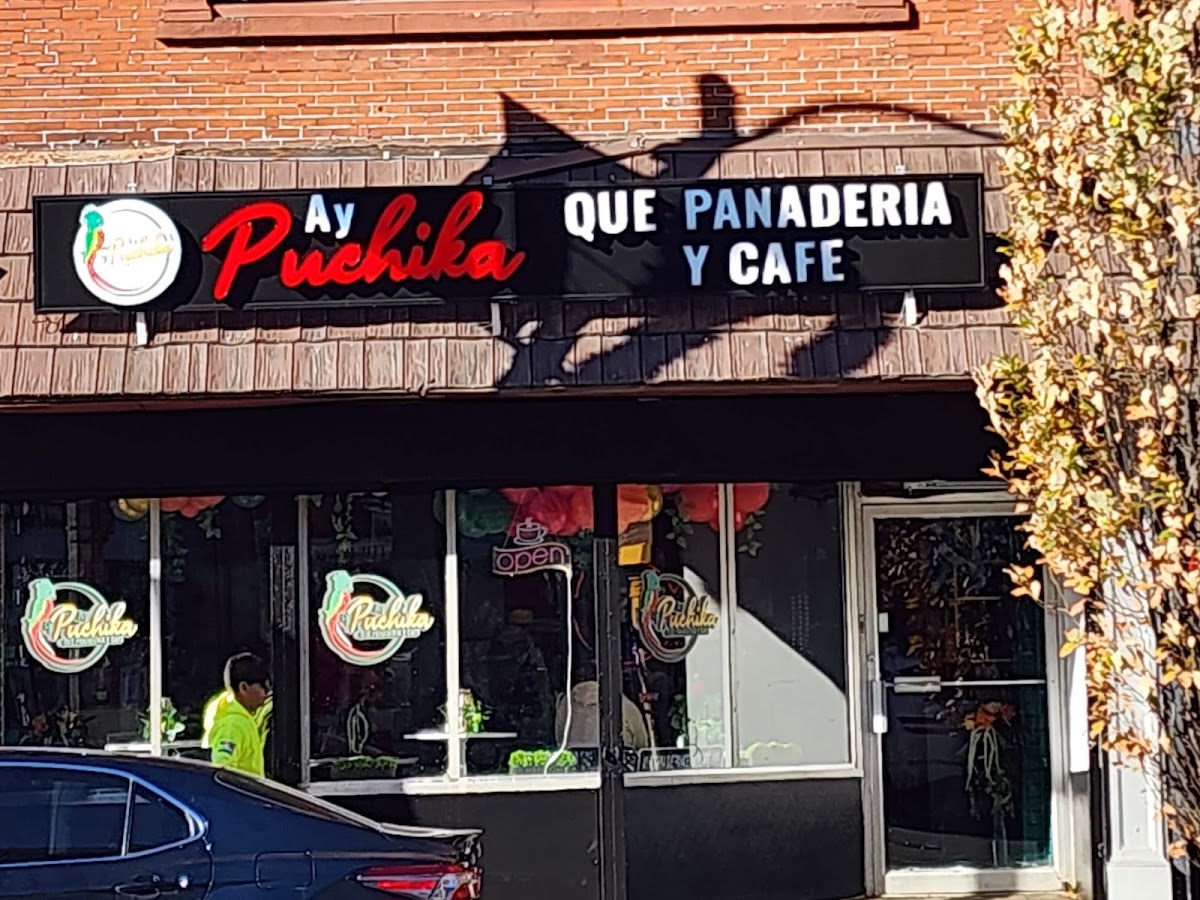 Ay Puchika Que Panaderia y Cafe interior