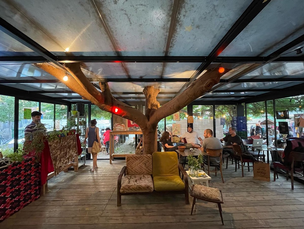 Cafe Shapira interior