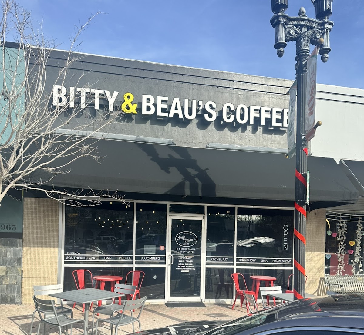 Bitty and Beau's Coffee interior