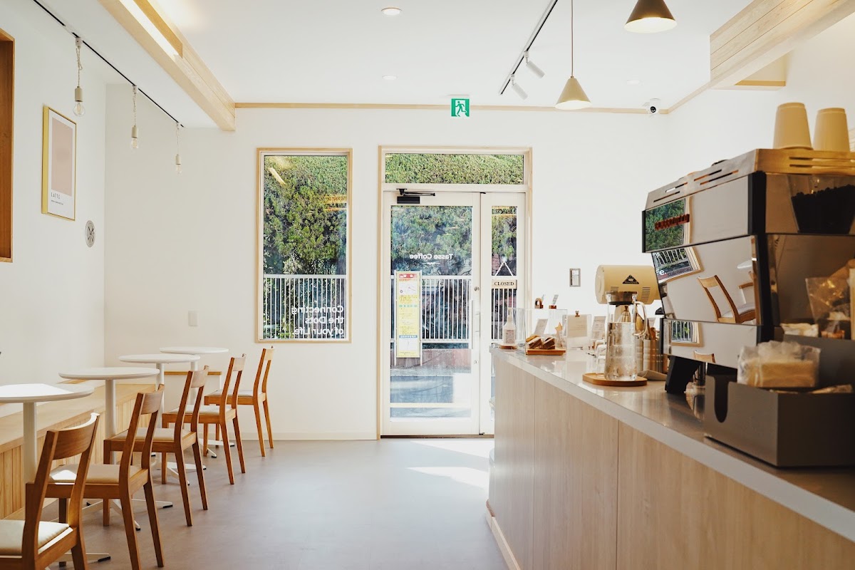 Tasse Coffee Roastery interior