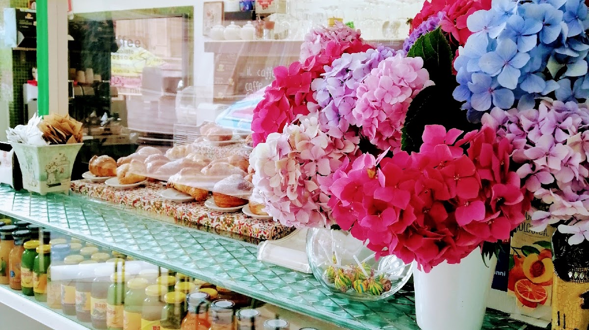 Photo of Emy Bar