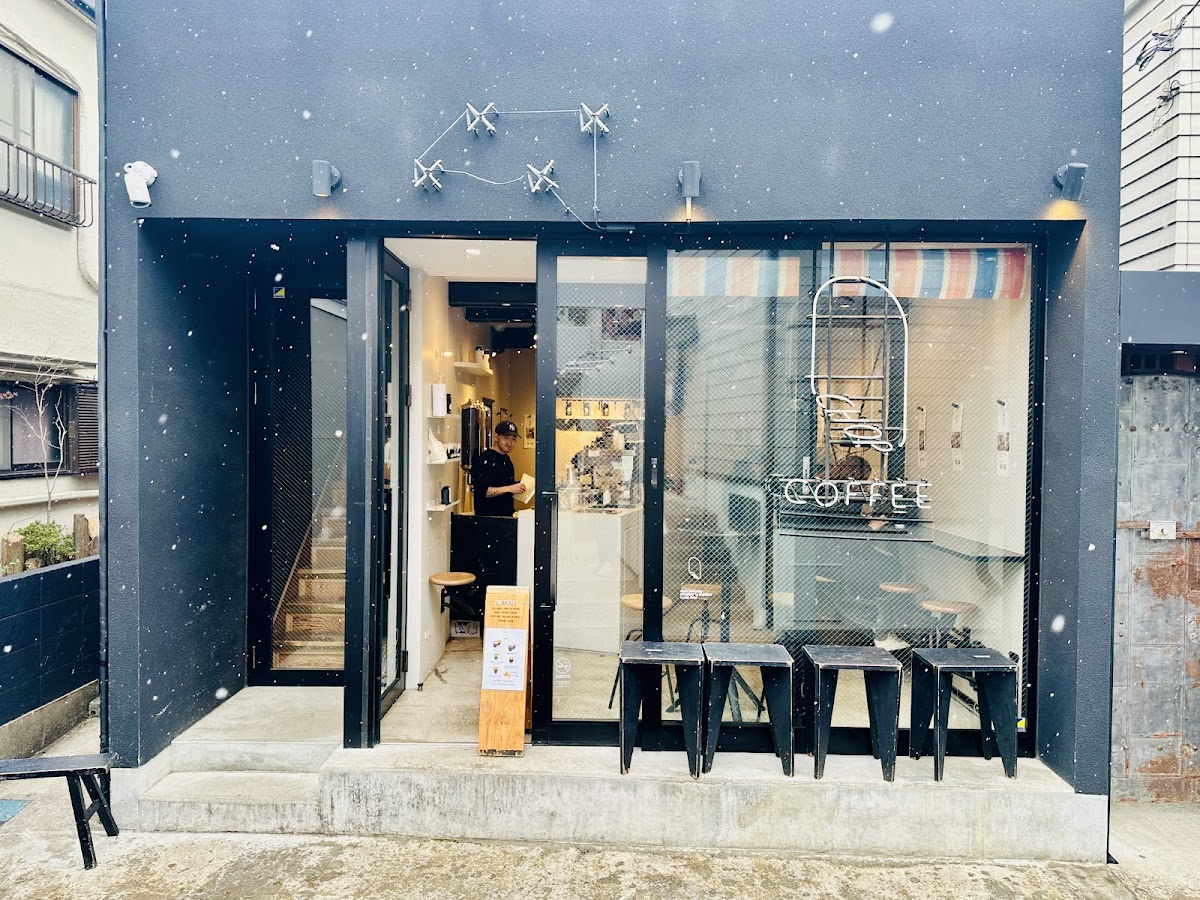 CHOP COFFEE CAT STREET interior
