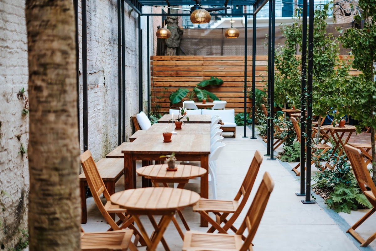 Mudhouse Charleston interior
