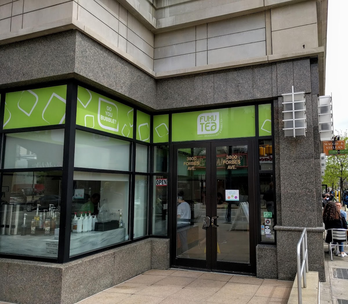 Fuku Tea interior