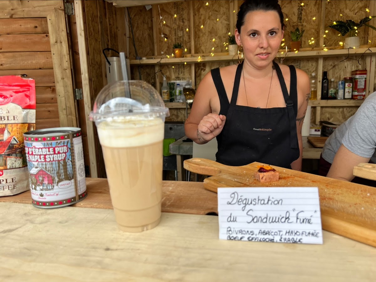 Autour de l’érable - Around Maple - Outdoor Stand interior