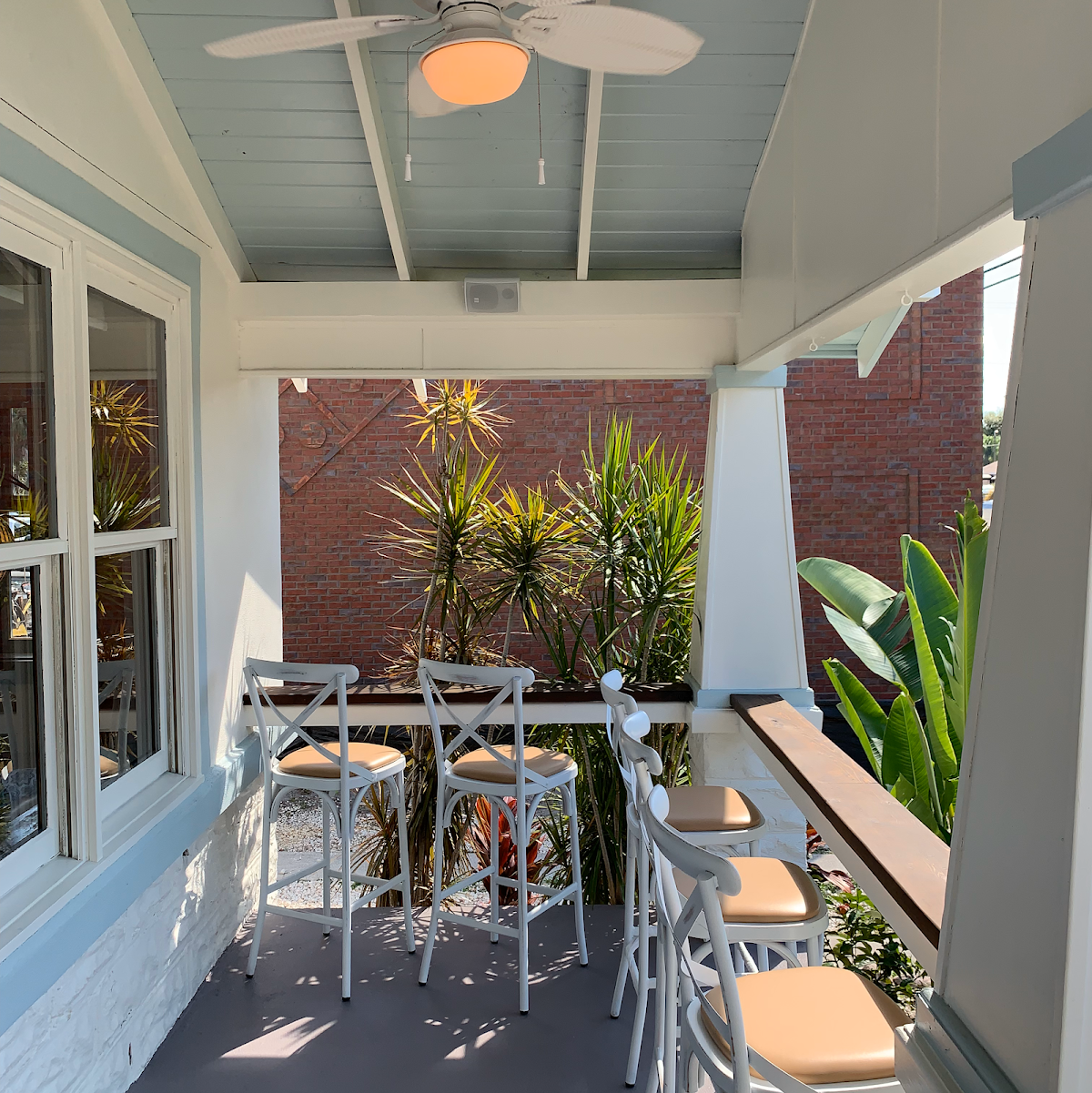 Bula Kavananda Kava Bar and Coffee House interior