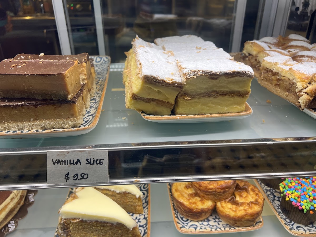 Photo of Peter's of Kensington Café