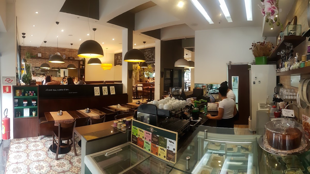 Domênica Cafeteria interior