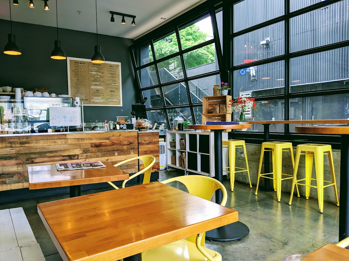 Broken Robot Coffee interior