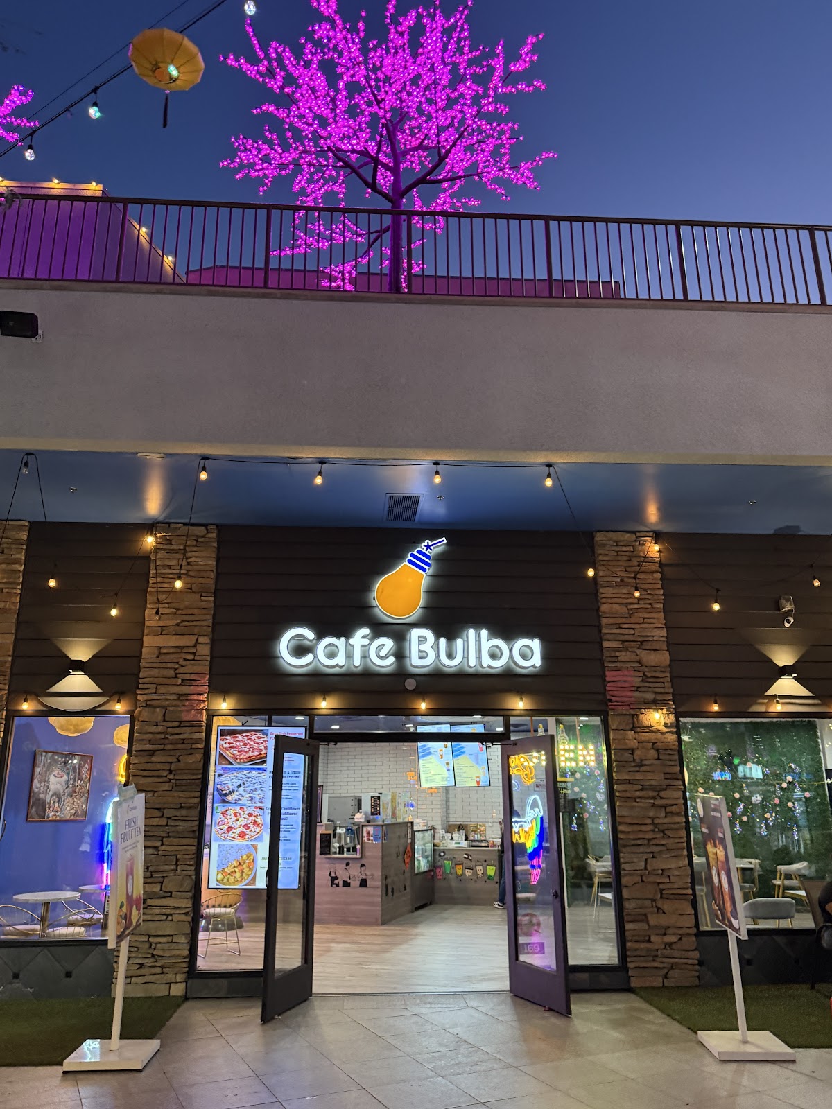 Cafe Bulba interior