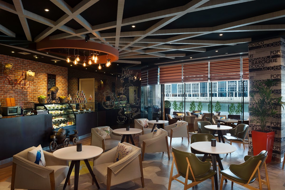 Cafe Delices interior