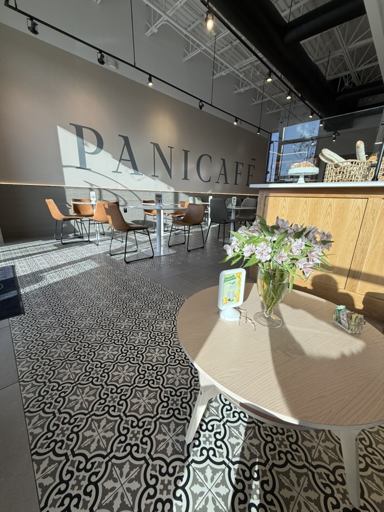 Panicafe interior