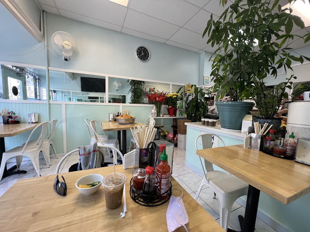 Mộng Thu Cafe interior