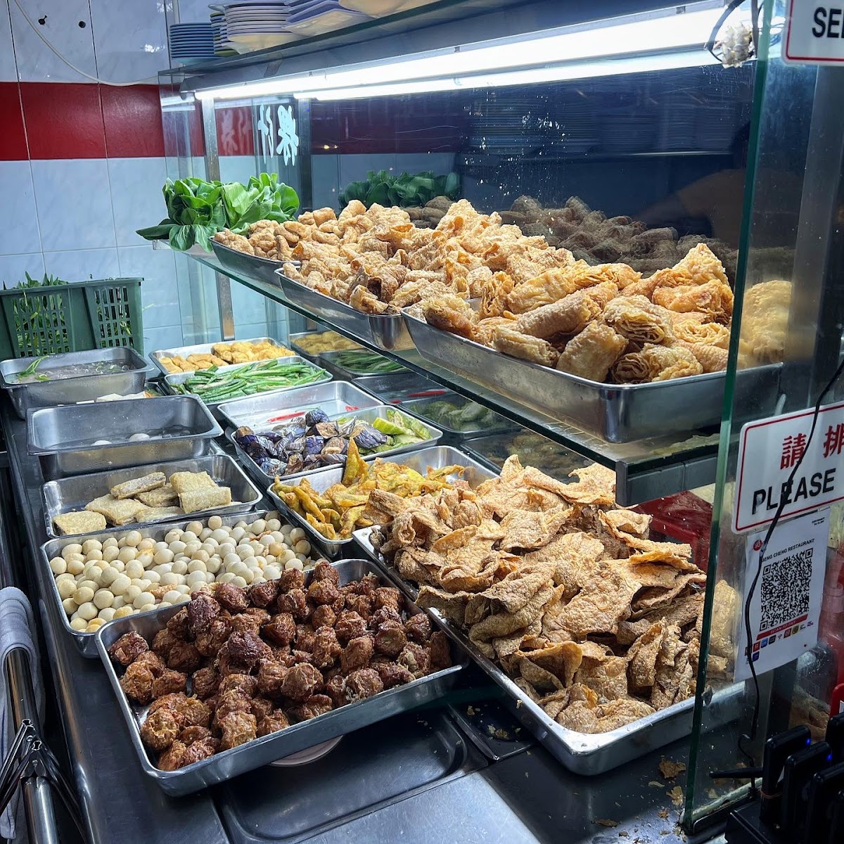 Hakka Ampang YongTau Foo interior