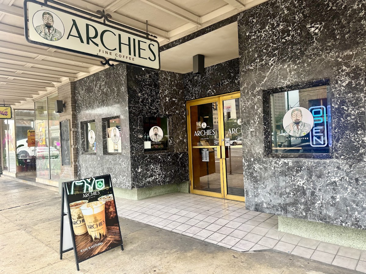 Archies Coffee Lounge interior