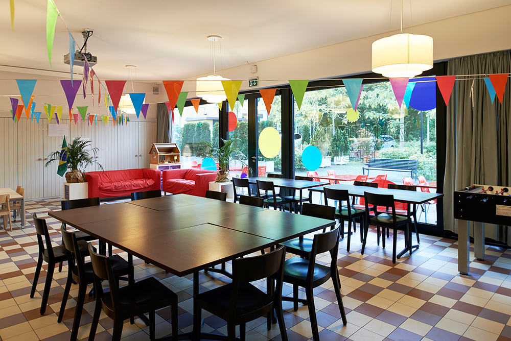 Kafi Plus Frieden interior