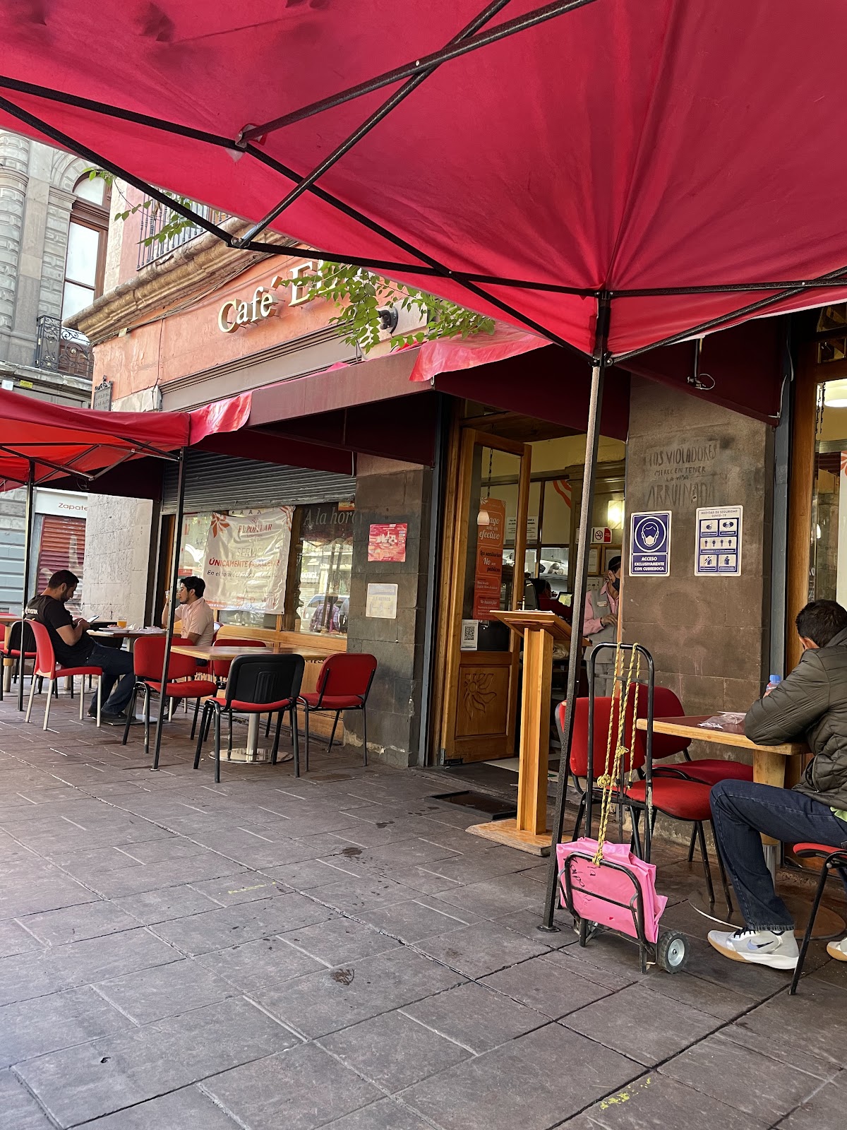 Cafeteria Daga interior