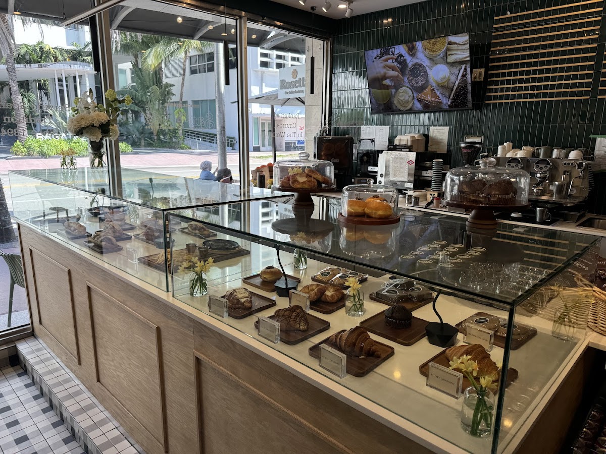San Gines Café interior